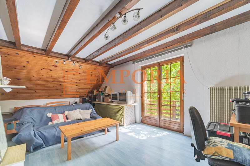 Maison - 184 m² - 8 pièces