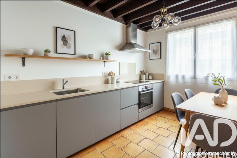 Maison - 96 m² - 5 pièces