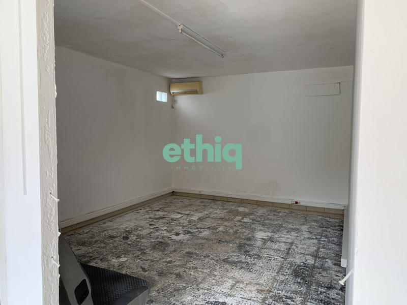 Local commercial - 95 m² - 3 pièces