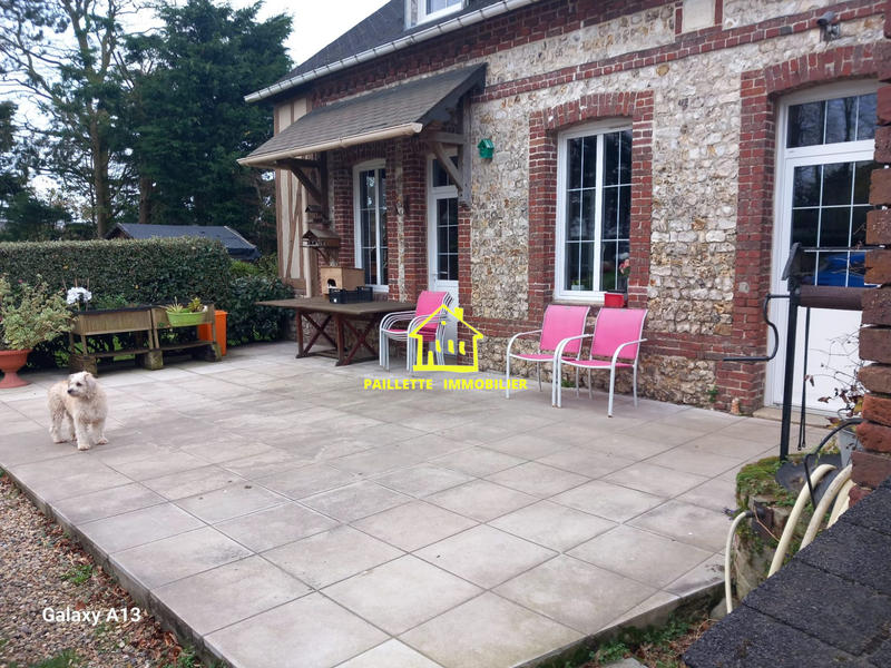 Maison ancienne - 325 m² - 8 pièces