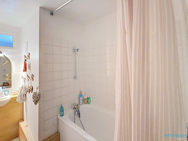 Appartement - 105 m² - 4 pièces