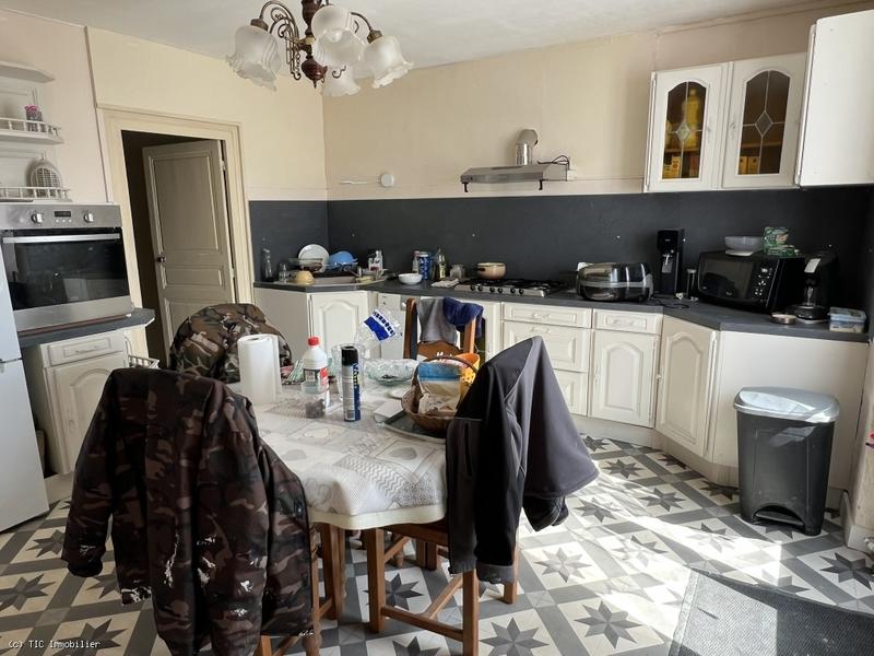 Maison ancienne - 190 m² - 7 pièces