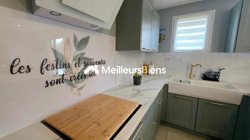 Maison - 96 m² - 4 pièces