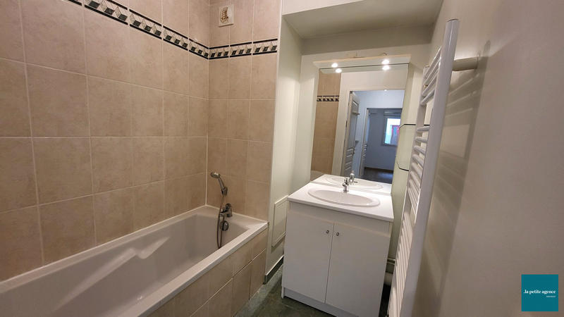 Appartement - 49 m² - 2 pièces