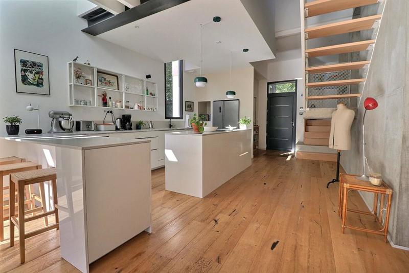 Maison - 196 m² - 7 pièces