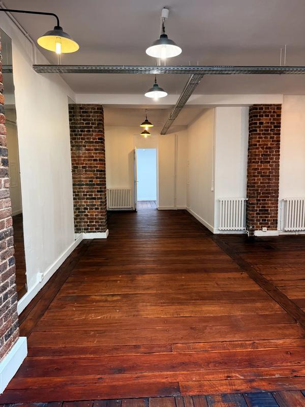 Local commercial - 267 m²