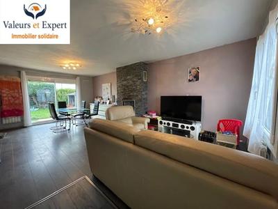 Maison traditionnelle - 190 m² - 7 pièces