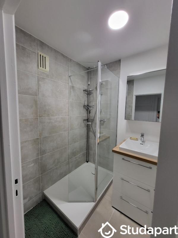 Chambre - 9 m² - 1 pièce