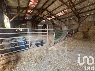 Maison - 489 m² - 1 pièce