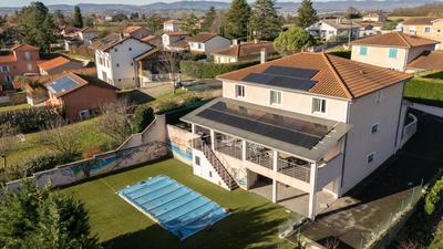 Propriété - 194 m² - 6 pièces