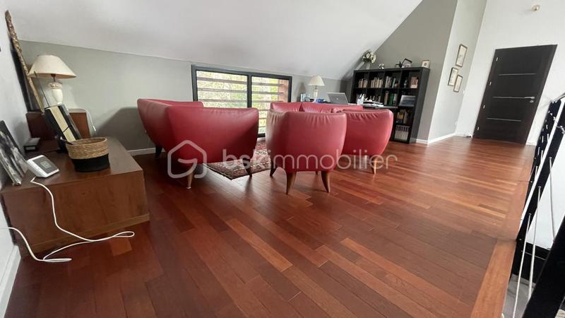 Maison d'architecte - 317 m² - 7 pièces