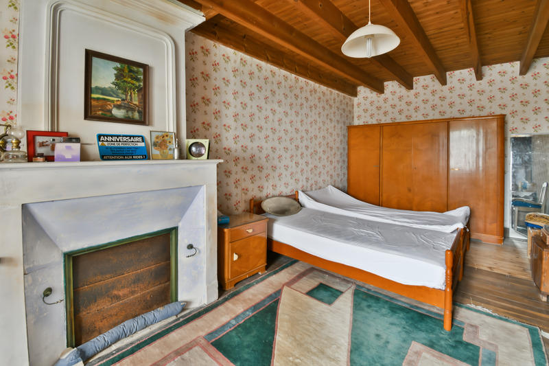 Propriété - 250 m² - 9 pièces