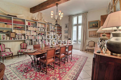 Hôtel particulier - 280 m² - 9 pièces