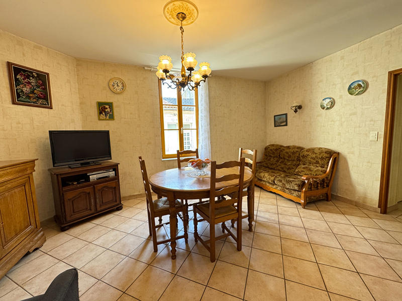 Maison - 86 m² - 5 pièces