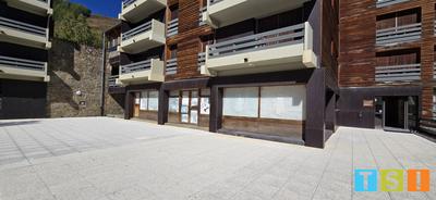 Local d'activités - 151 m² - 10 pièces