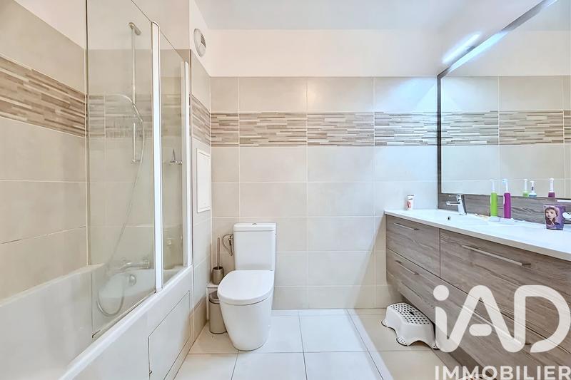 Appartement - 81 m² - 4 pièces