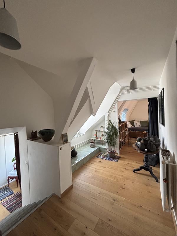 Appartement - 100 m² - 5 pièces