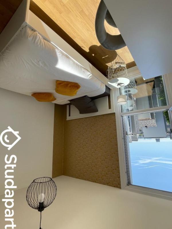 Chambre - 14 m² - 1 pièce