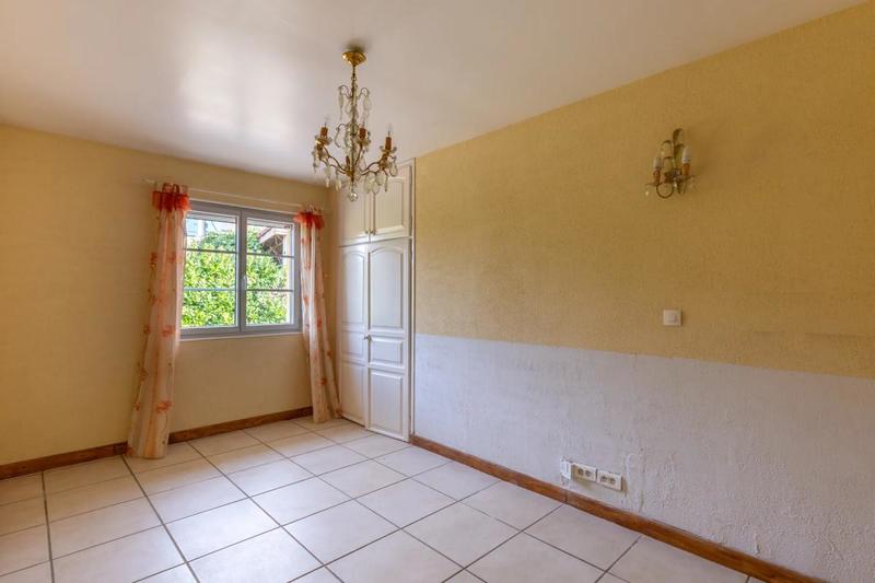 Maison - 145 m² - 5 pièces