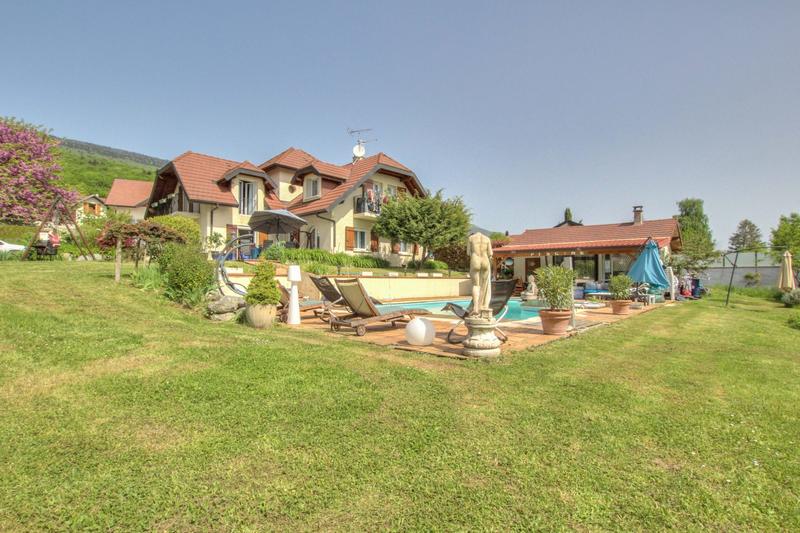 Maison - 213 m² - 5 pièces