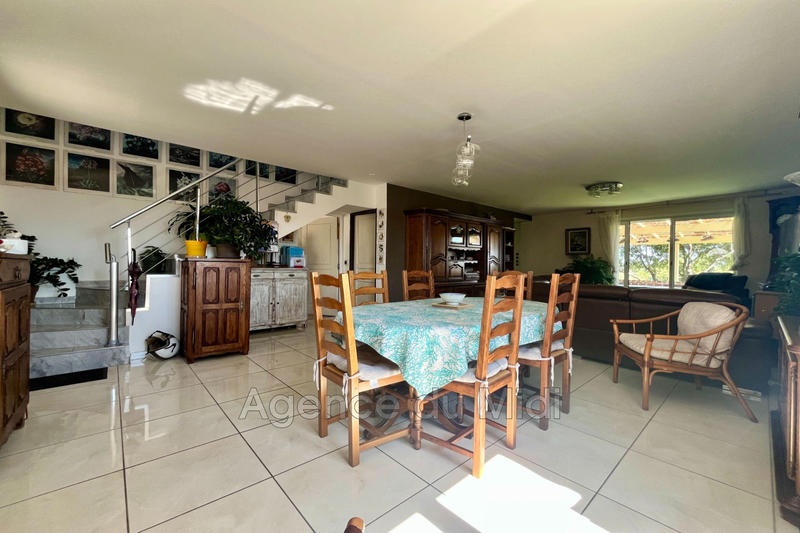 Villa - 165 m² - 6 pièces