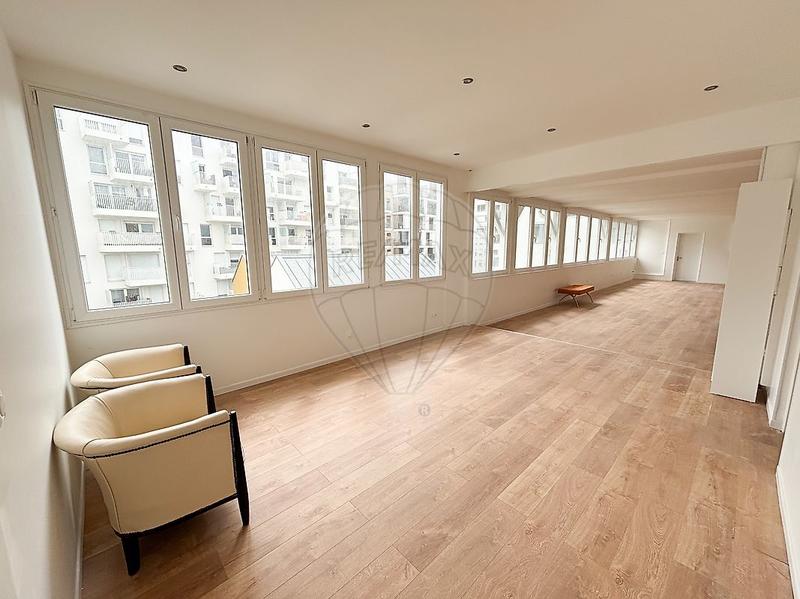 Appartement - 132 m² - 4 pièces