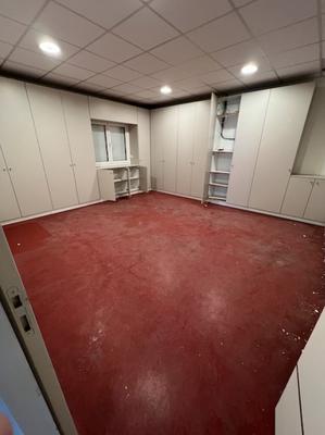 Local d'activités - 744 m²