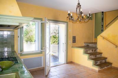 Maison - 310 m² - 12 pièces