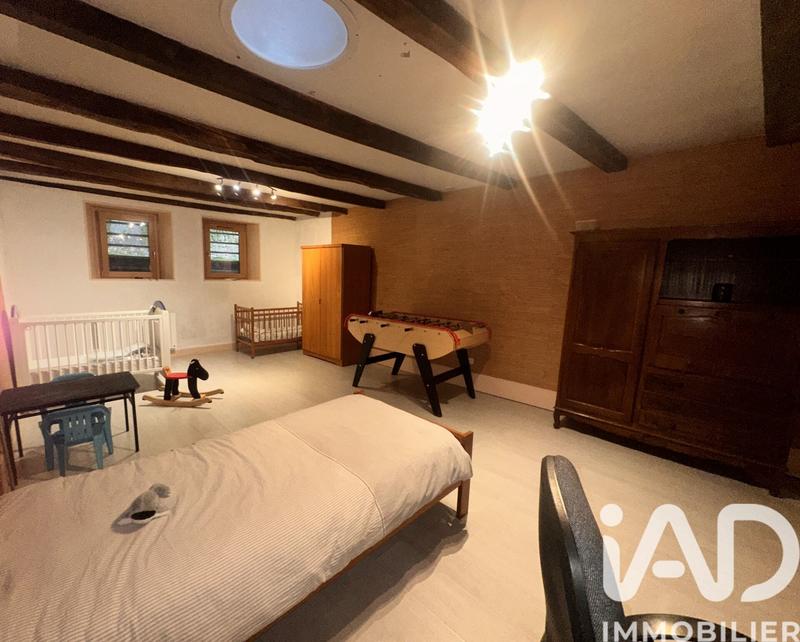 Maison de village - 298 m² - 10 pièces