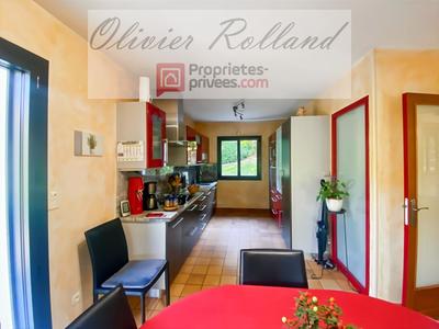 Maison - 220 m² - 9 pièces