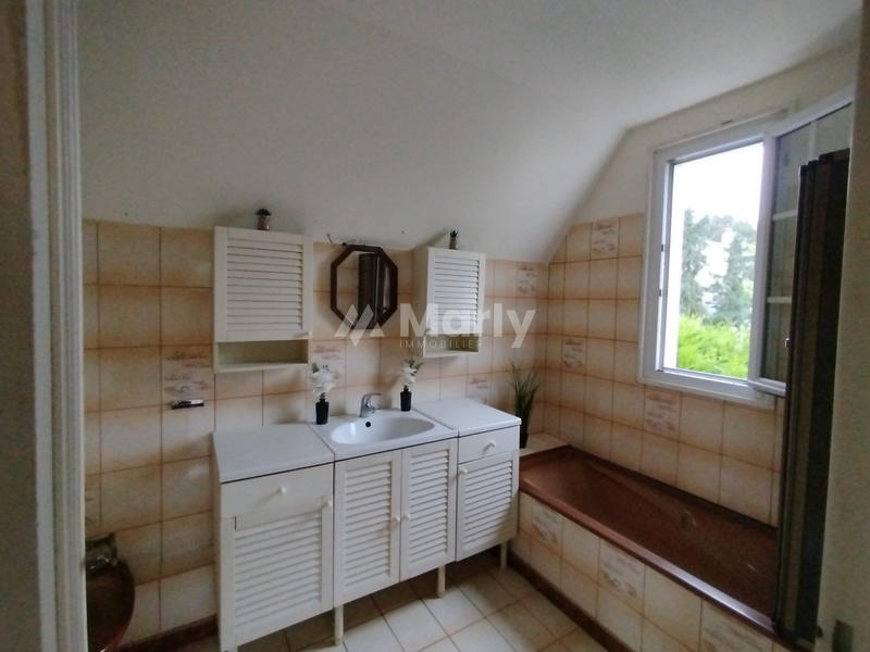 Maison - 146 m² - 6 pièces