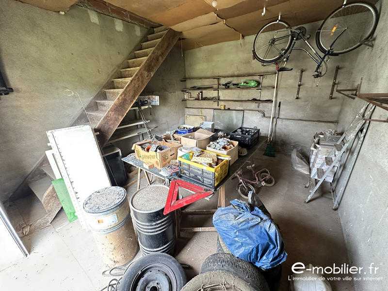 Maison - 180 m² - 9 pièces