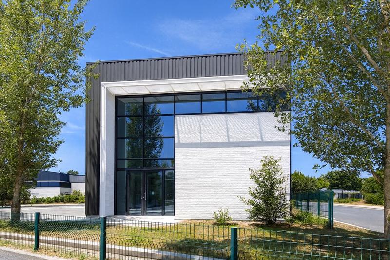 Local d'activité / Entrepôt - 505 m²