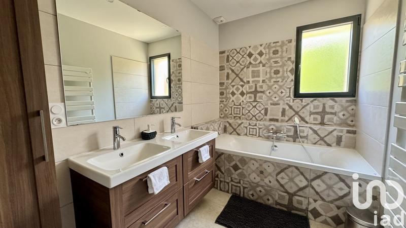 Maison de maîtres - 214 m² - 8 pièces