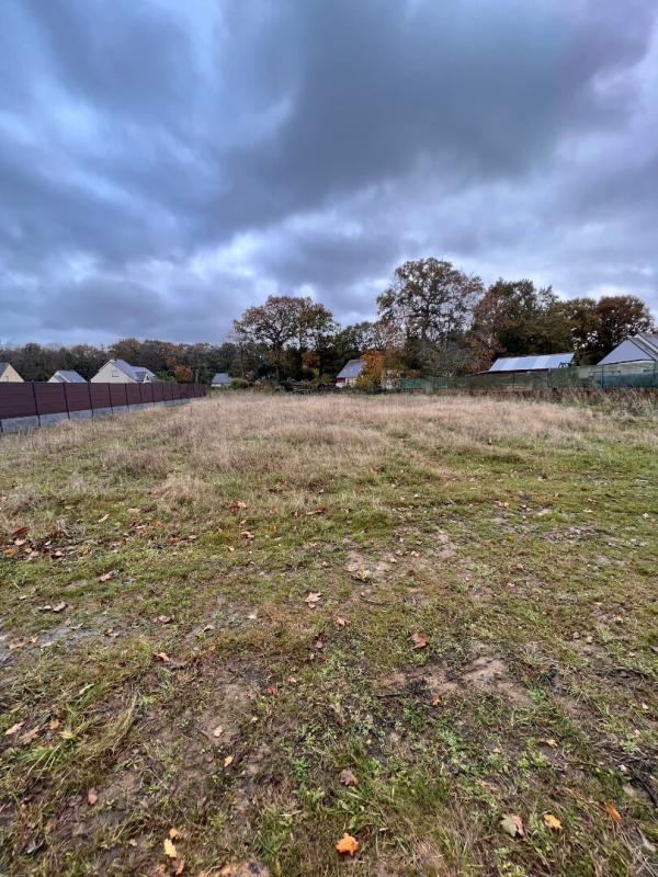 Terrain - 1 100 m²