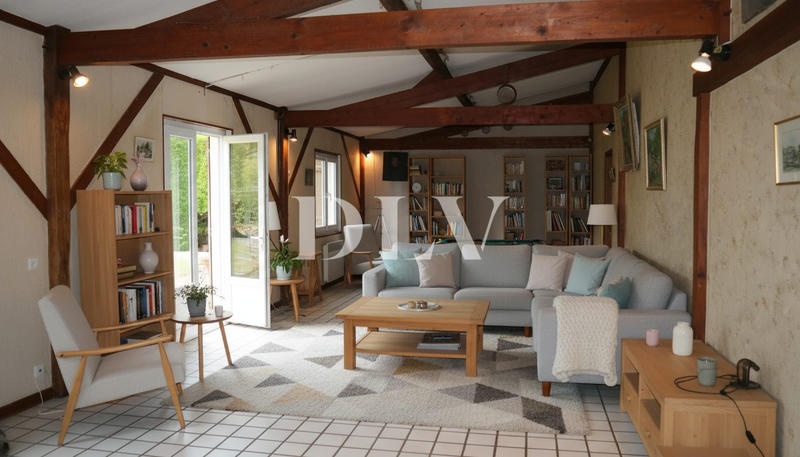 Maison - 151 m² - 5 pièces