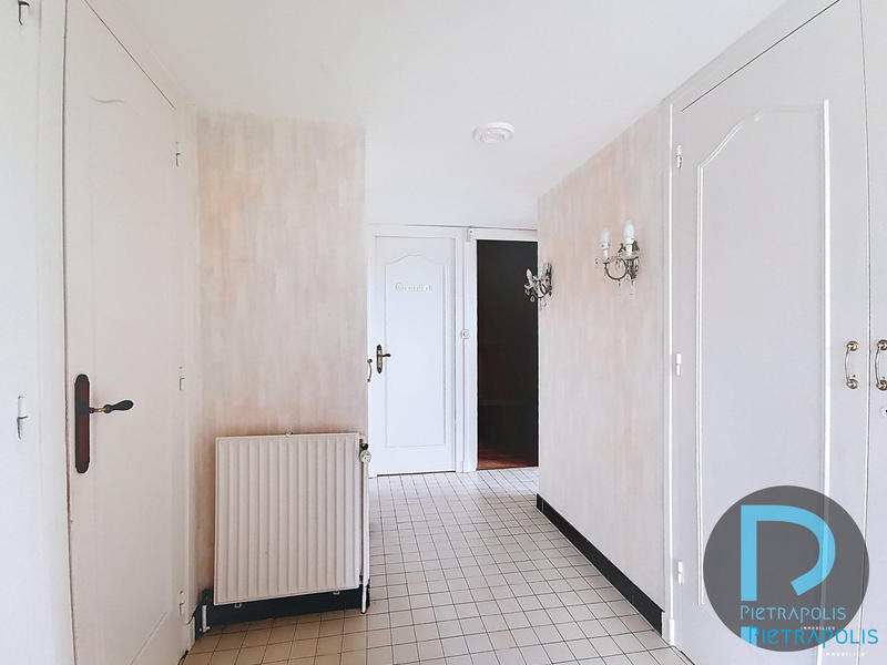 Maison - 128 m² - 7 pièces