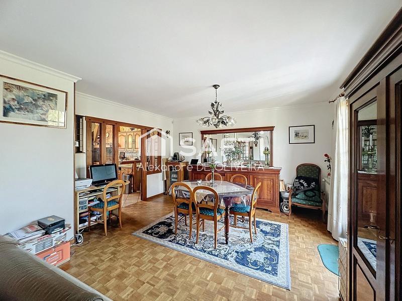 Maison - 101 m² - 5 pièces