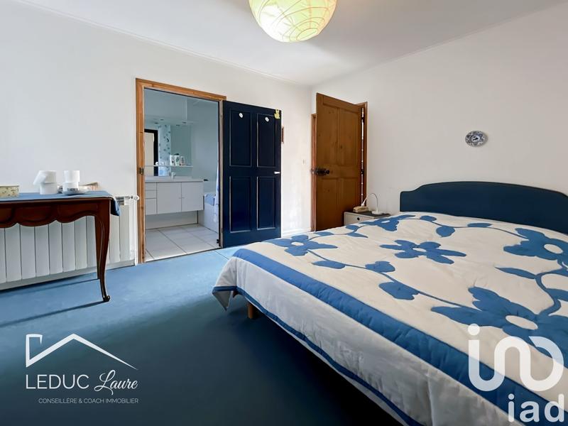 Maison - 294 m² - 10 pièces