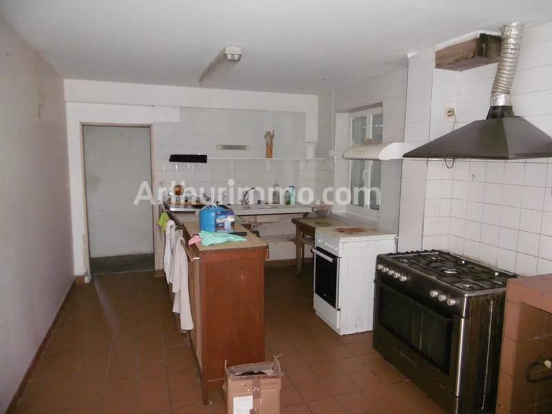 Maison - 570 m² - 31 pièces