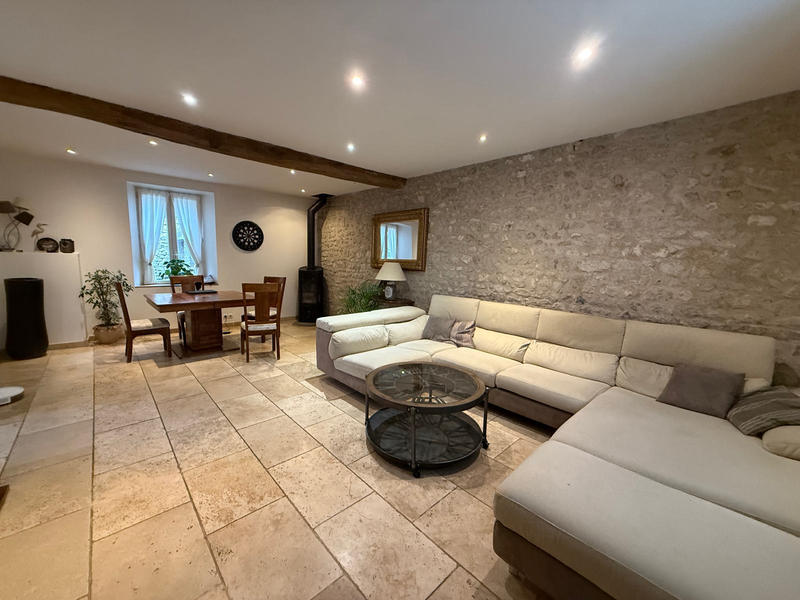 Maison - 103 m² - 4 pièces