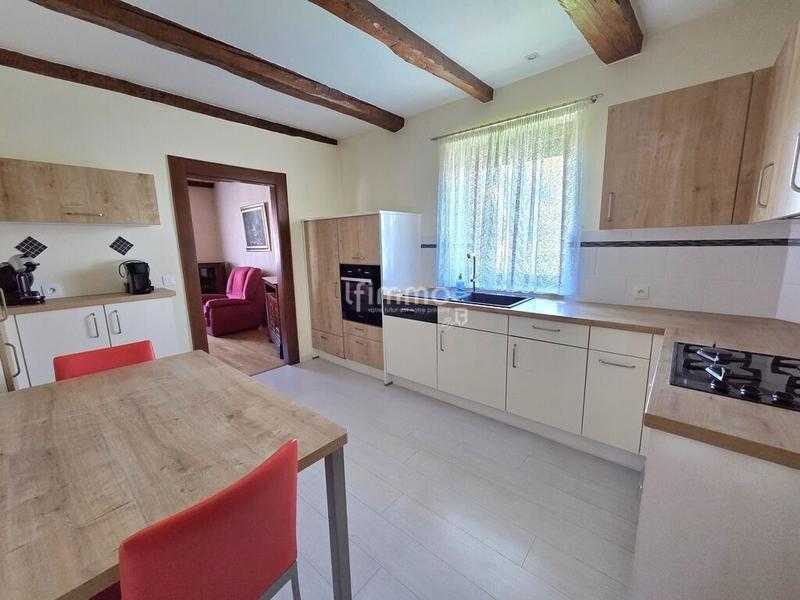 Maison - 195 m² - 7 pièces