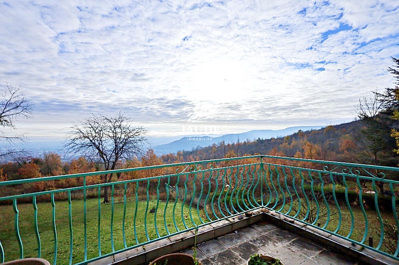 Maison - 165 m² - 6 pièces