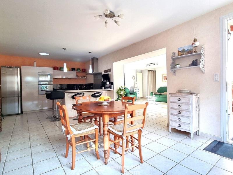 Maison - 99 m² - 4 pièces