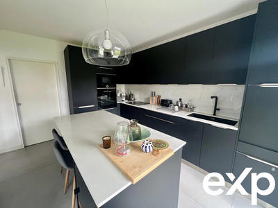 Appartement - 192 m² - 5 pièces