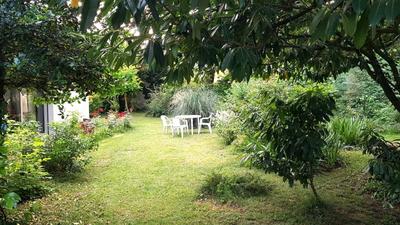 Maison - 245 m² - 9 pièces