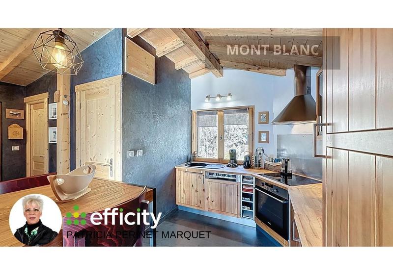 Maison - 313 m² - 9 pièces