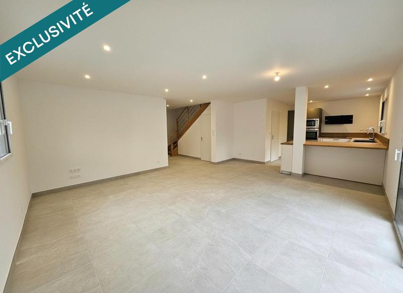 Maison - 121 m² - 5 pièces