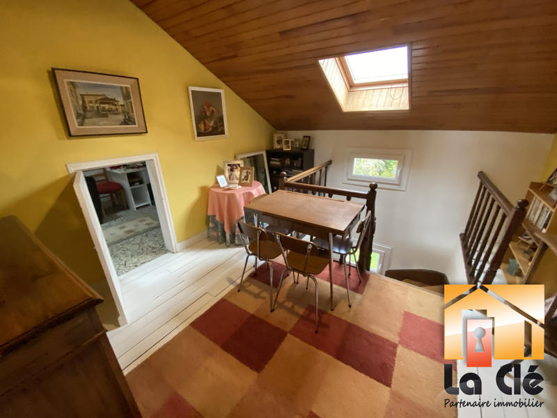 Maison traditionnelle - 156 m² - 5 pièces