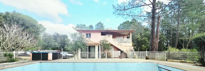 Villa - 240 m² - 7 pièces